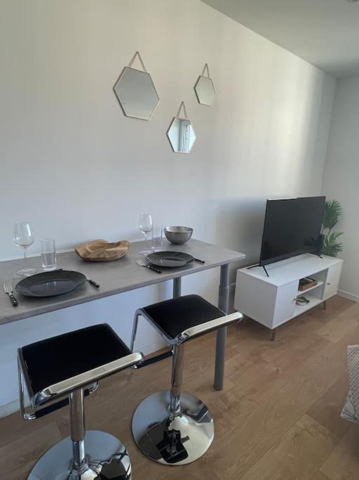 Studio Cosy Rue Alexander Taylor, Wifi, 2 Pers Pau Buitenkant foto