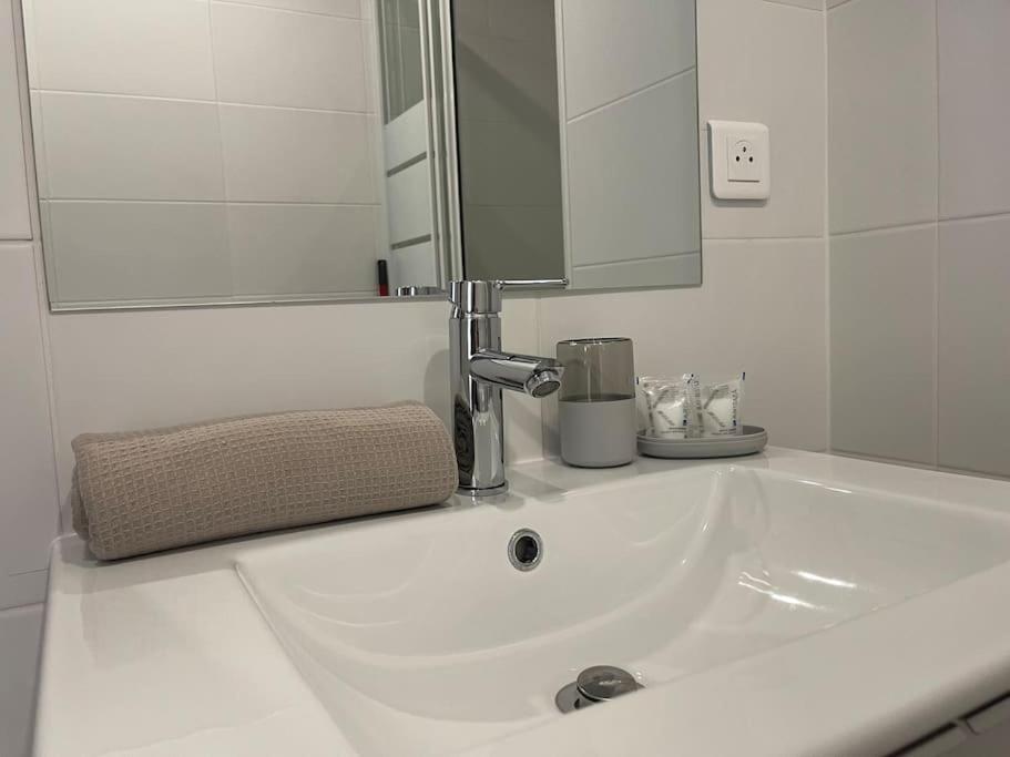 Studio Cosy Rue Alexander Taylor, Wifi, 2 Pers Pau Buitenkant foto